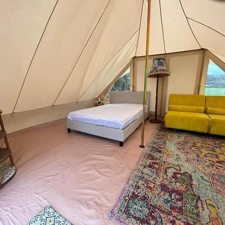 1 Glamping Tent With Kitchen & Electric On Small Family Campsite, No Bedding Supplied Narberth Esterno foto
