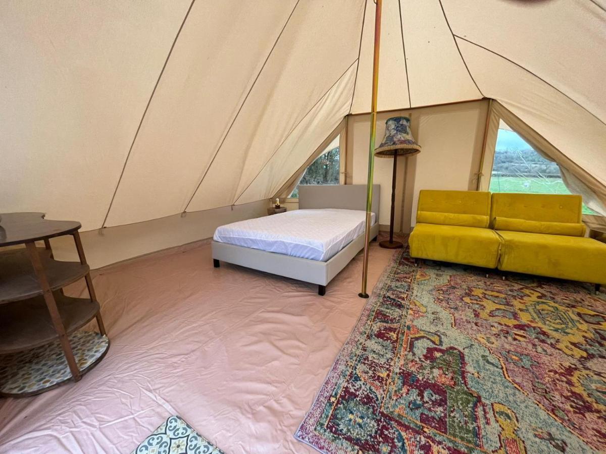 1 Glamping Tent With Kitchen & Electric On Small Family Campsite, No Bedding Supplied Narberth Esterno foto