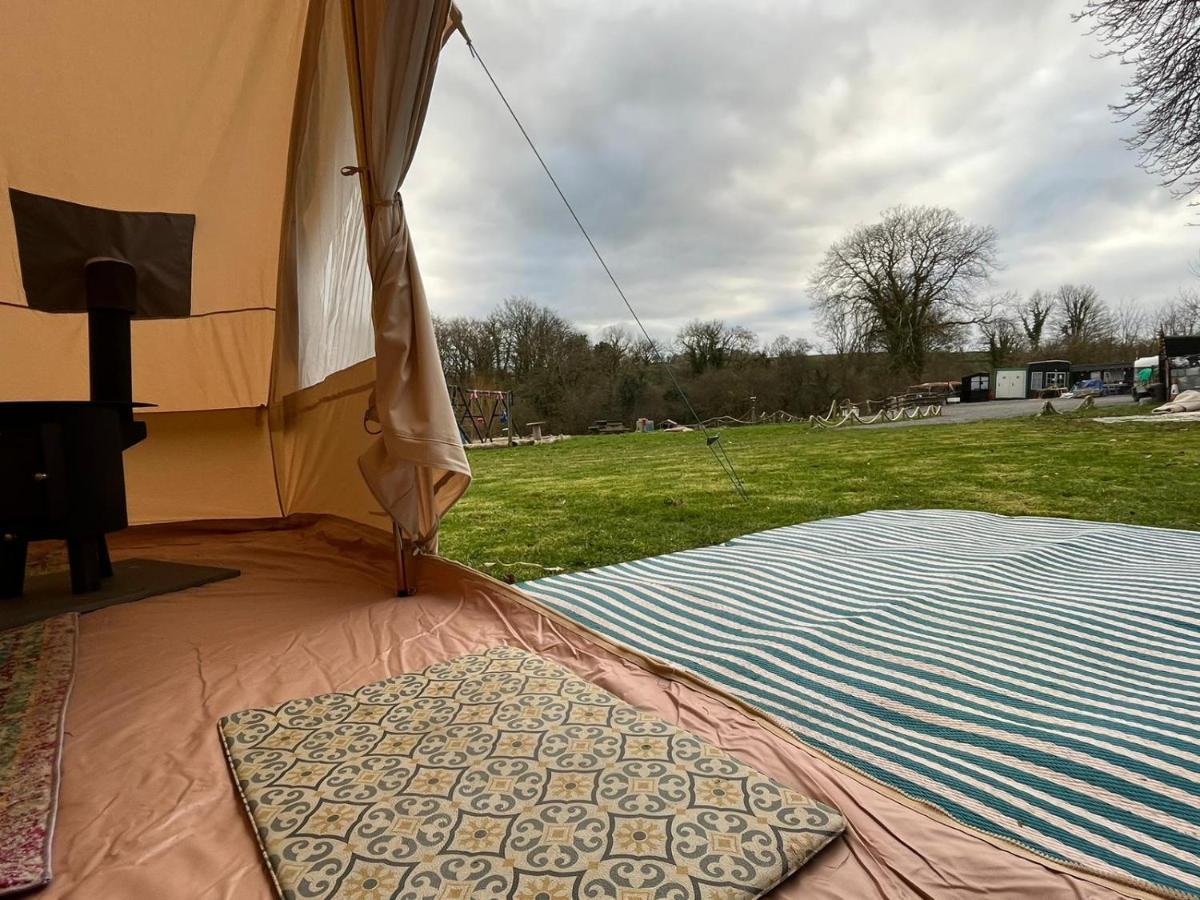 1 Glamping Tent With Kitchen & Electric On Small Family Campsite, No Bedding Supplied Narberth Esterno foto